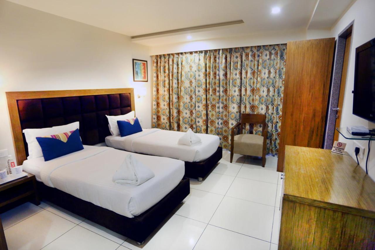 The Park Residency Otel Amhedabad Dış mekan fotoğraf